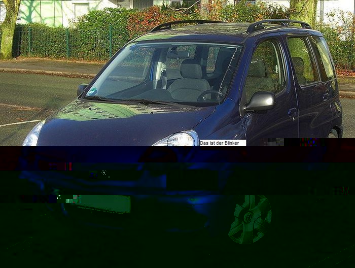 795px-Toyota_Yaris_Verso.JPG