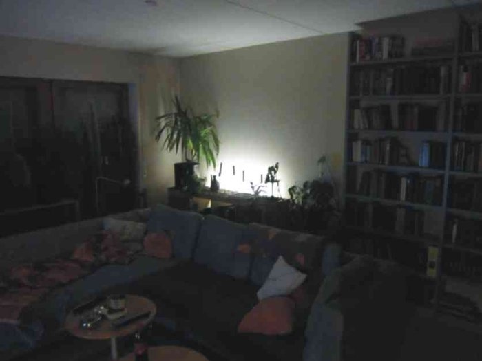 hier kommt das warmweiß nicht so gut raus, aber dafür die Gesamthelligkeit von gerade mal 91cm NeonFlex