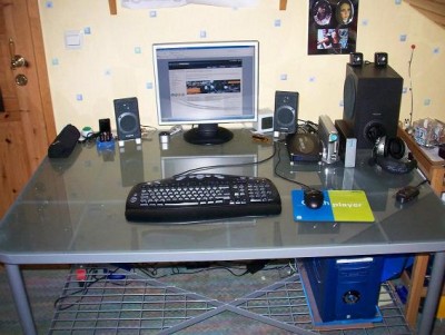 schreibtischml.JPG (61.82 KiB) 17622 mal betrachtet mit licht